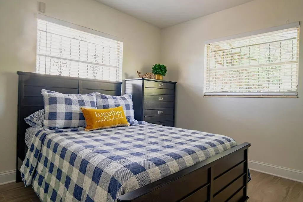 Cozy 3Bdr Home In The Heart Of Tampa Feriehus